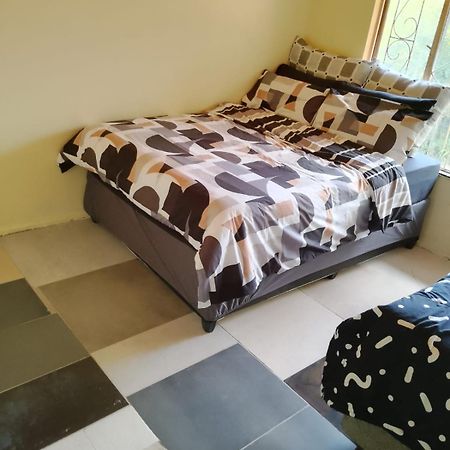 Kempton Park Lodge Esther Park 외부 사진